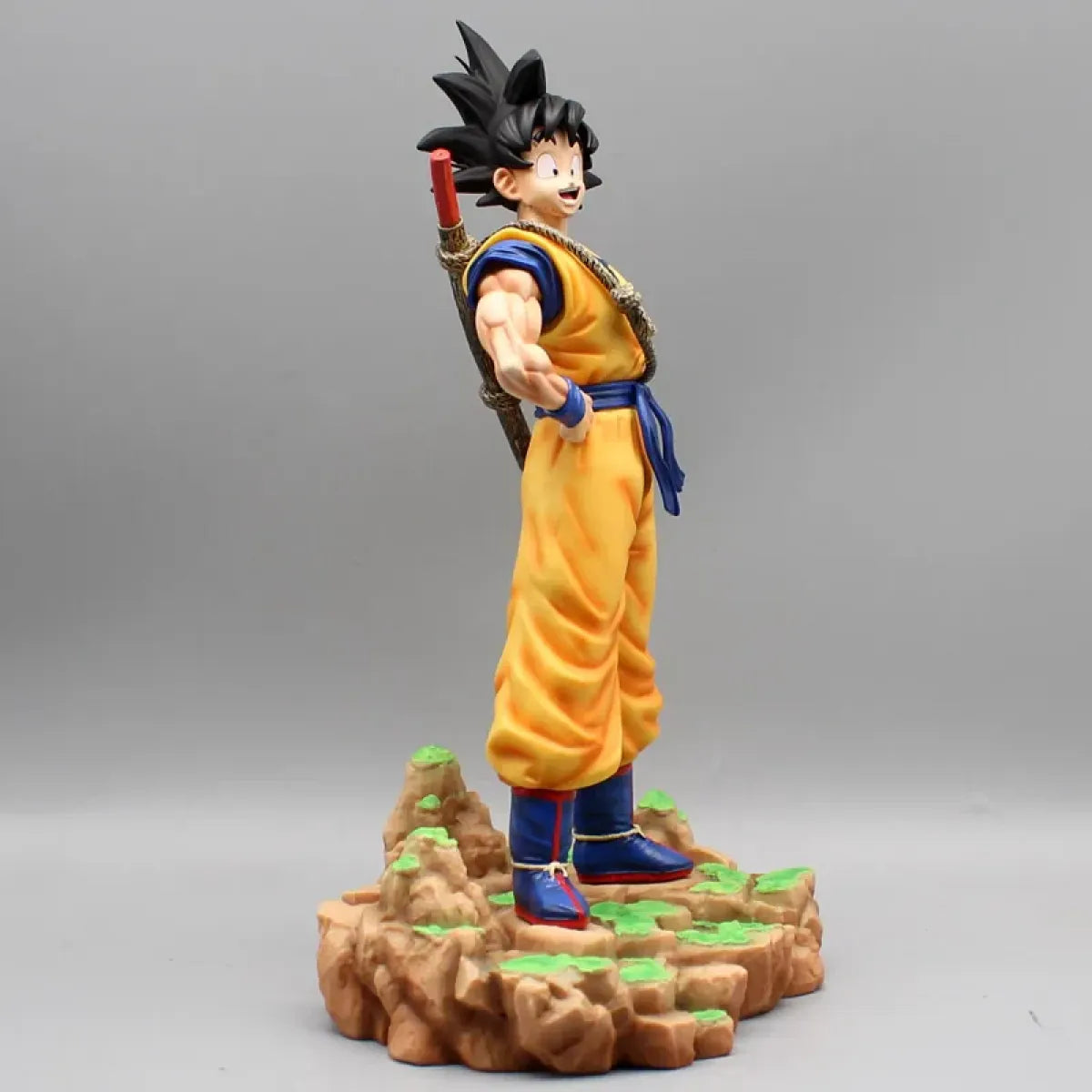 Dragon Ball Figure: Super Saiyan Goku Cloud Figurine